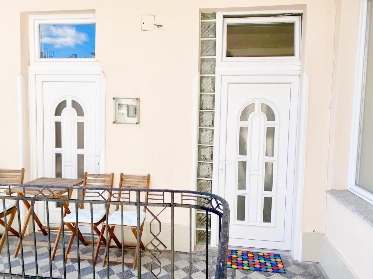 Luxury Apartment In The Centre Ac Parking Garden Budapest Exteriör bild